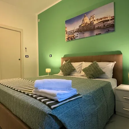 Гостевой дом United Местре